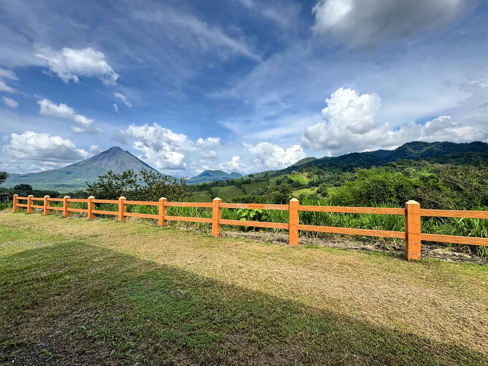Standard Room - Arenal Volcano View